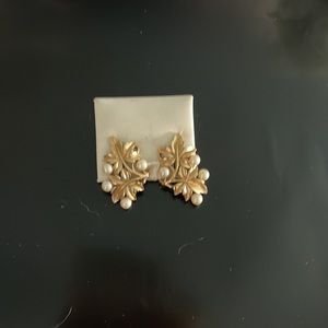 Vintage Leaf Earrings with Pearls